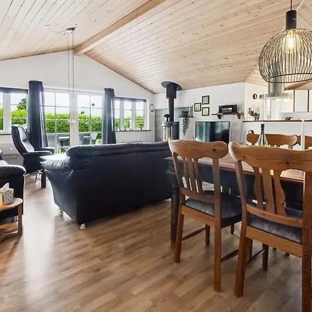 펜션 Tolke - 29km From The Sea By Interhome *